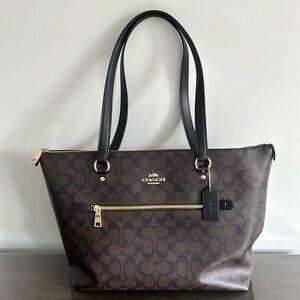 Coach tote